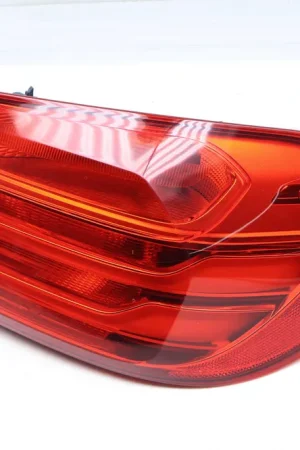 Instant Buy BMW Right Outer Tail Light / Lamp 63217296100