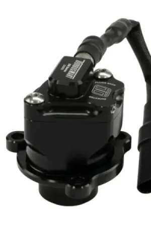 Turbosmart 15-18 Mercedes-Benz C63 LHS BOV Kompact EM Plumb Back VR33 BOV (Single BOV) Exclusive Offer